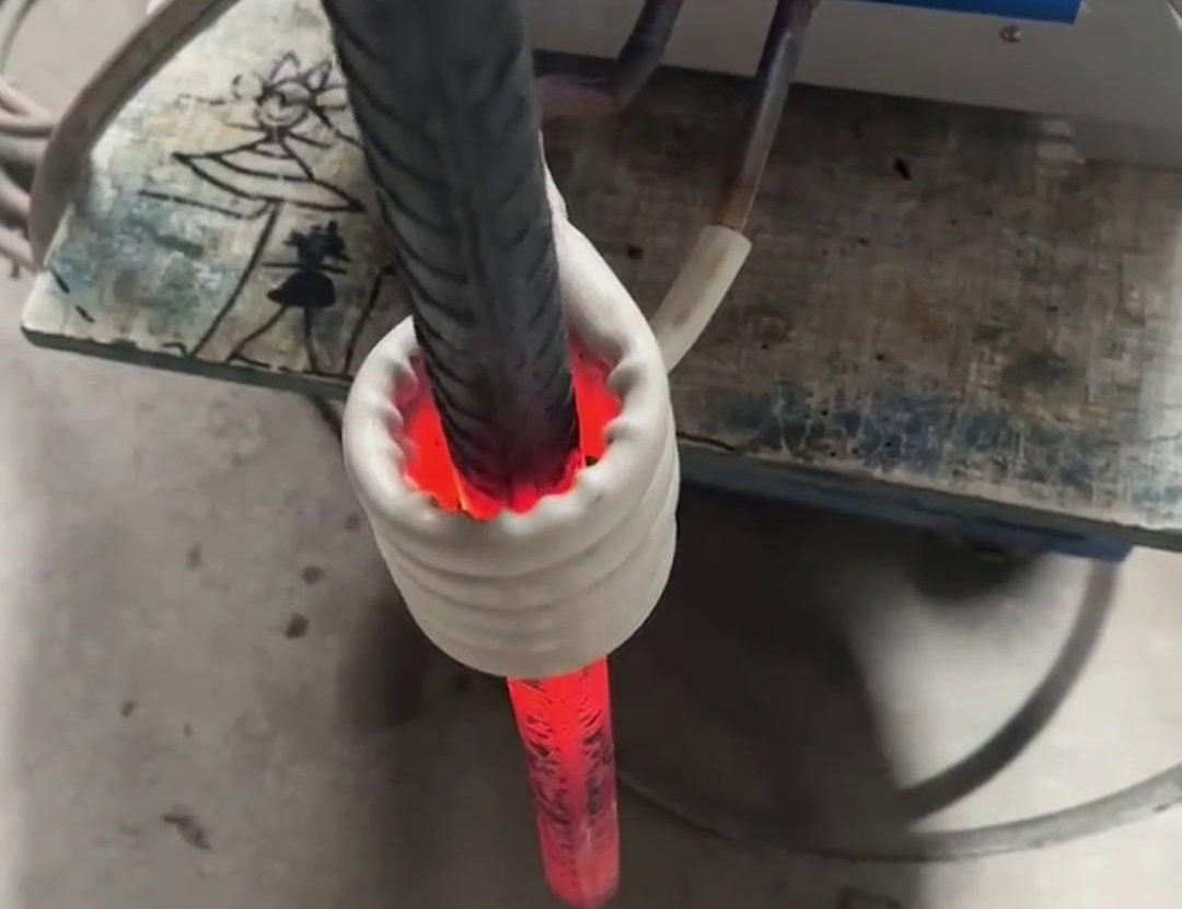 高频91免费看黄下载加热设备在局部退火中的应用优势和热弯工艺中的创新应用(图1)